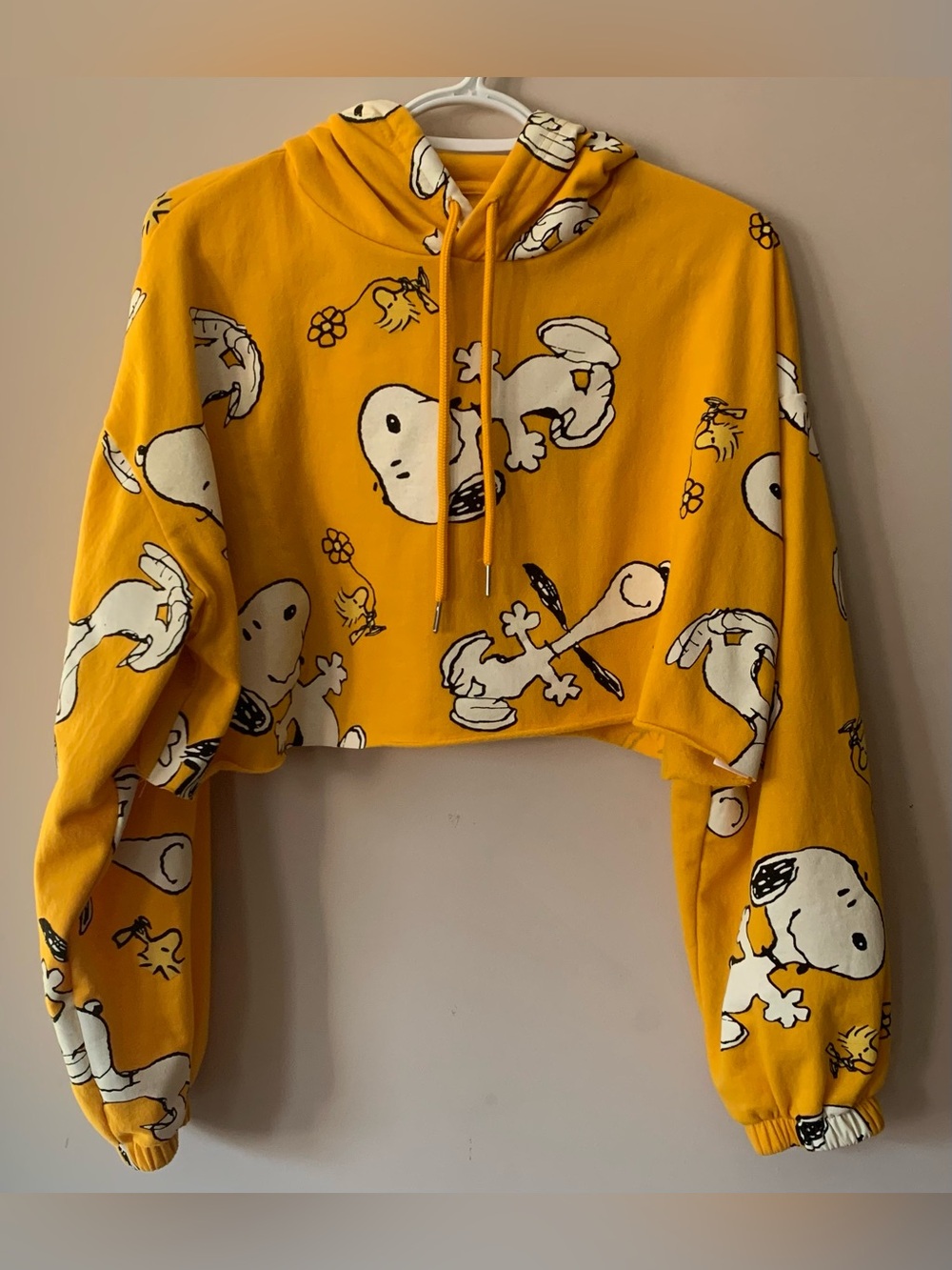 Peanuts Snoopy Yellow Crewneck Crop Sweatshirt